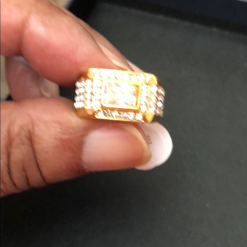 Ring - Picture 2 of 4